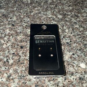 Lovisa Gold Stud Earrings